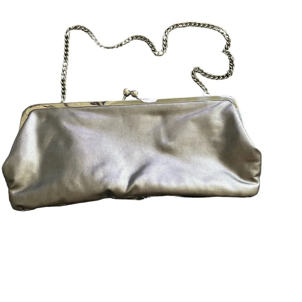 Daisy Fuentes Silver Ruffle Clutch Purse (perfect for Prom or Wedding)